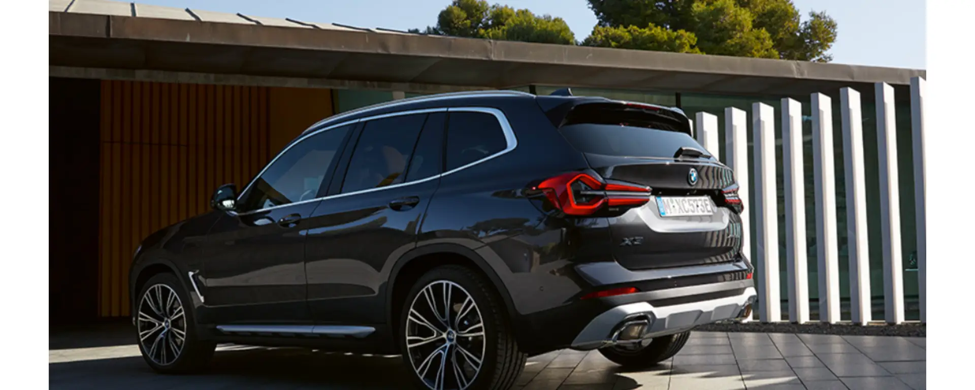 slider BMW X3 xDrive20d Business Advantage: il piacere di guidare con il massimo della comodità