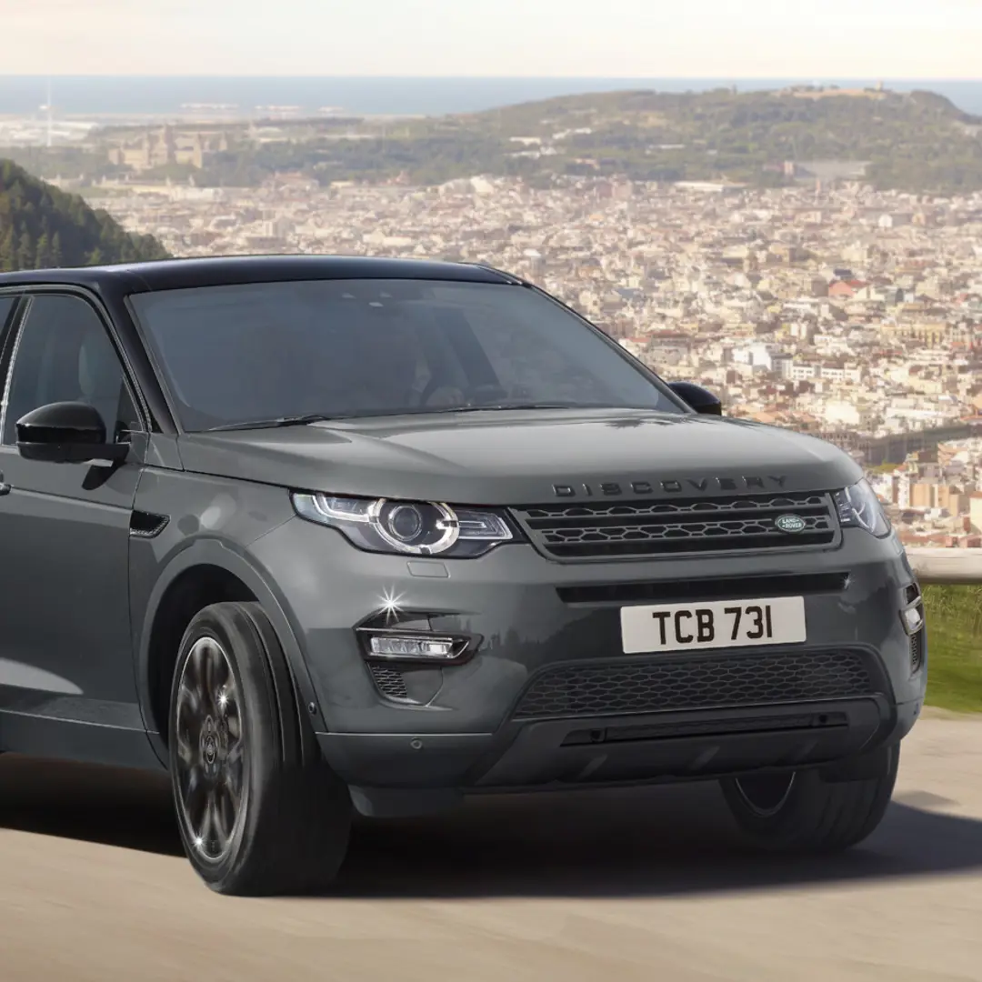 slider Land Rover Discovery Sport 2.0 TD4, tutta la versatilità e la sicurezza del Suv compatto