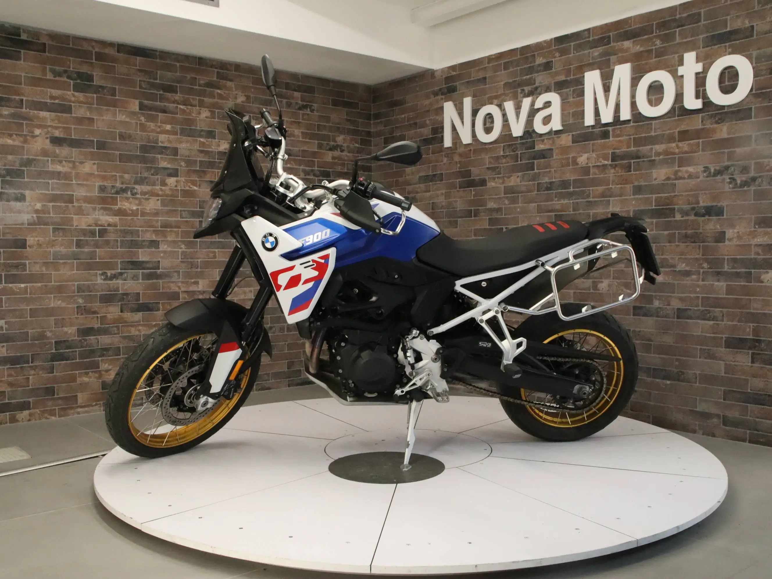Immagine veicolo BMW F 900 GS 2024 Benzina