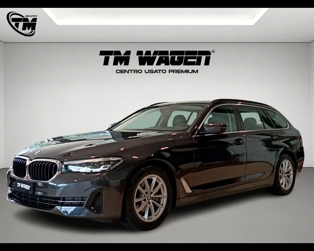 Immagine veicolo BMW Serie 5 518d 48V Touring Business Elettrica/Diesel