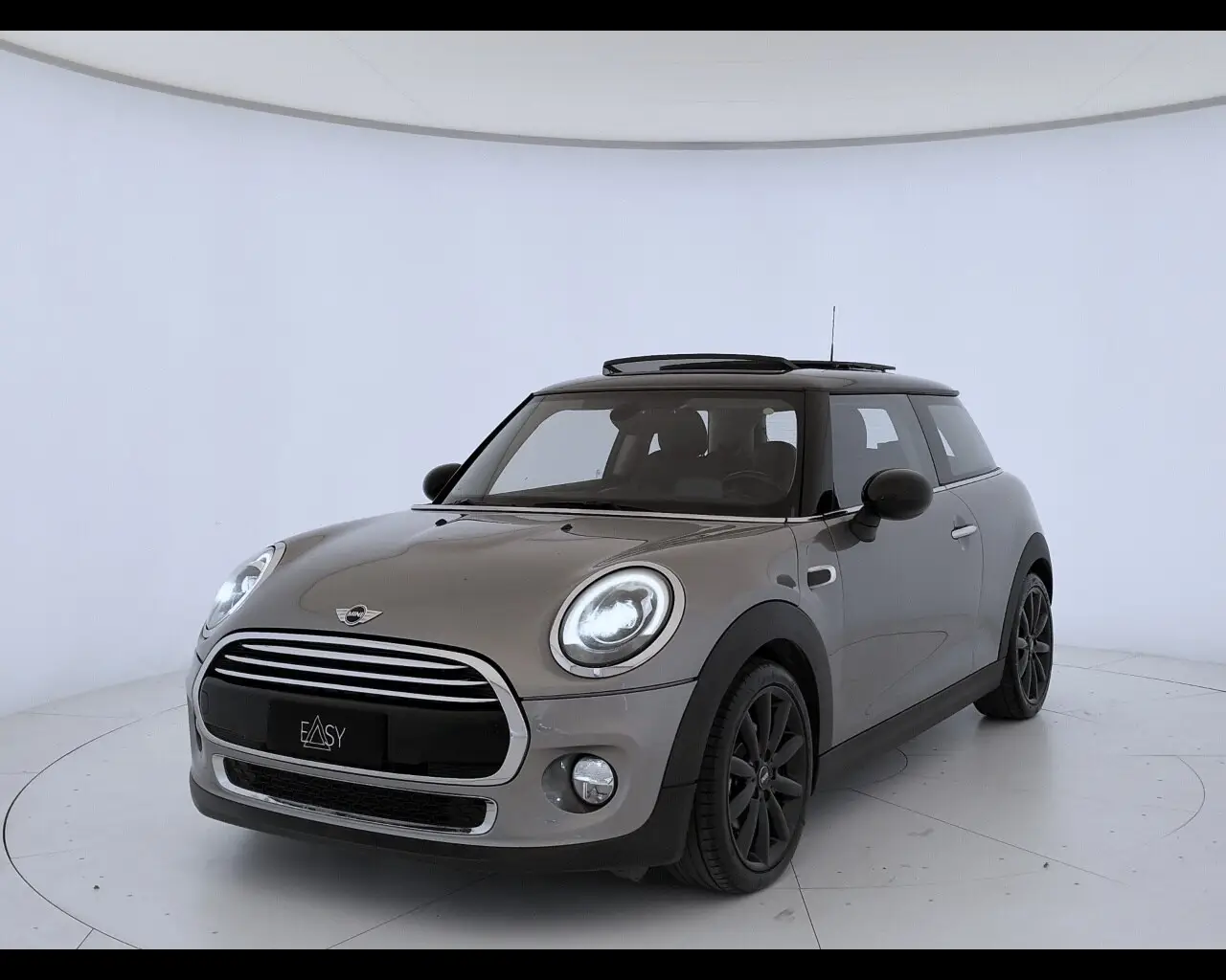 Immagine veicolo MINI Mini Mini 1.5 Cooper D Diesel